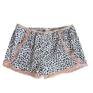 NWOT Victoria’s Secret Shorts